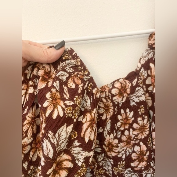 American eagle small brown pattern blouse - Picture 6 of 11